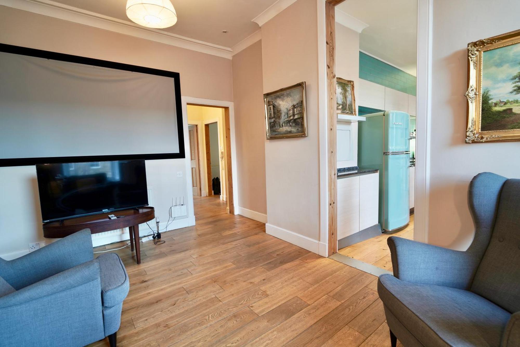 Spacious 2 Bed Apt Next To Royal Mile & Waverley Edimburgo Exterior foto