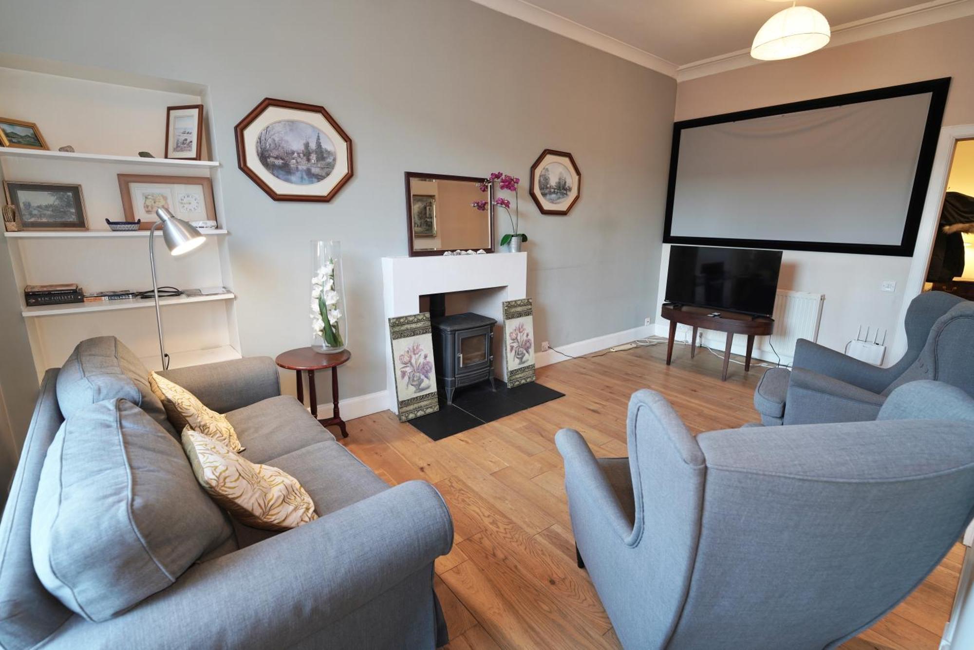 Spacious 2 Bed Apt Next To Royal Mile & Waverley Edimburgo Exterior foto