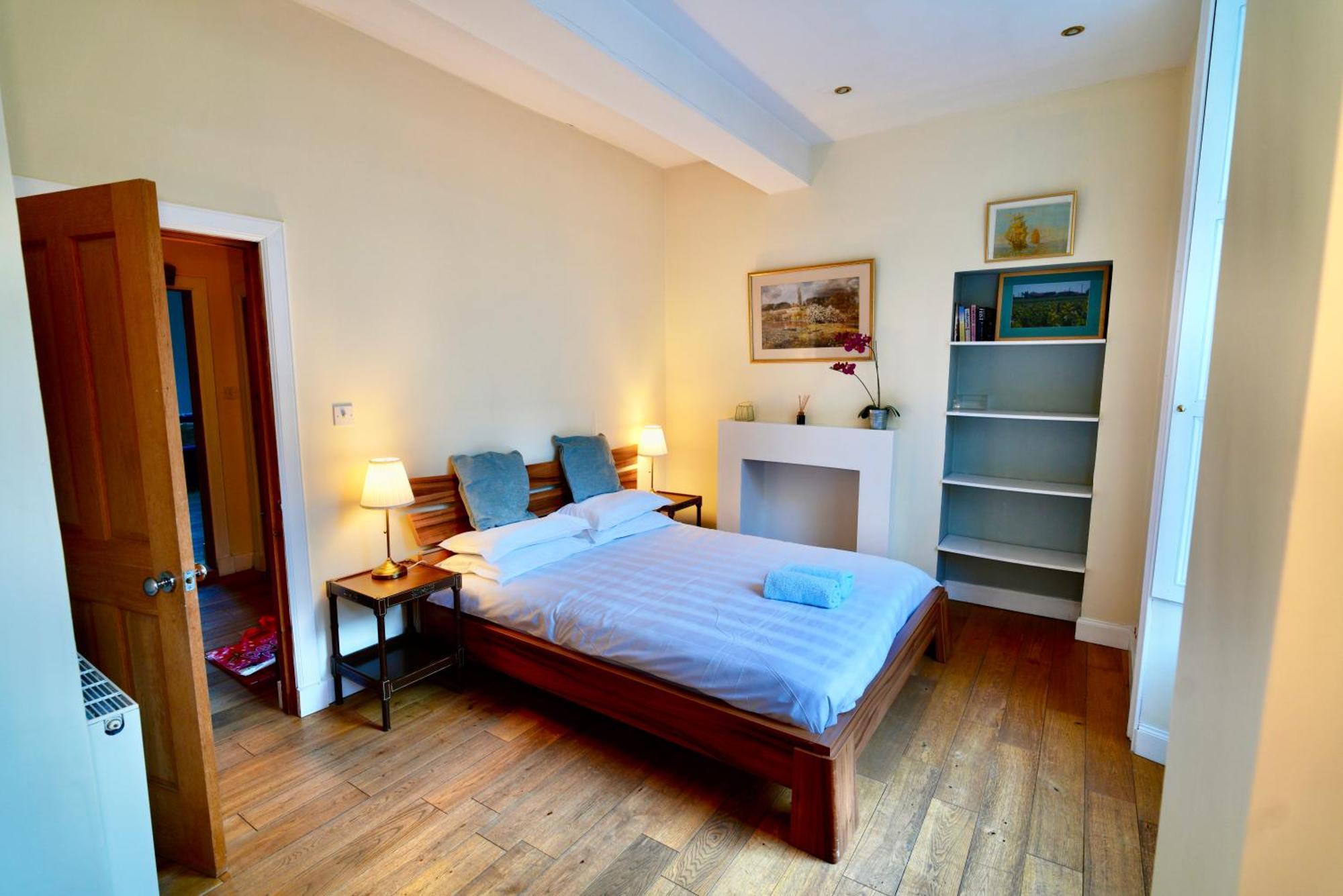 Spacious 2 Bed Apt Next To Royal Mile & Waverley Edimburgo Exterior foto