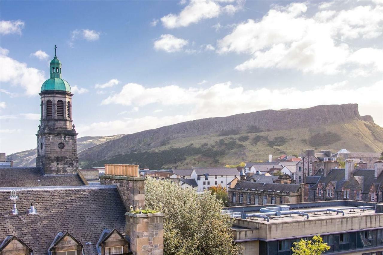 Spacious 2 Bed Apt Next To Royal Mile & Waverley Edimburgo Exterior foto