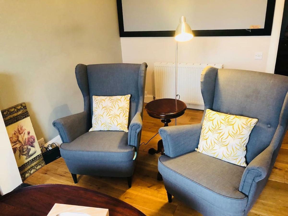 Spacious 2 Bed Apt Next To Royal Mile & Waverley Edimburgo Exterior foto